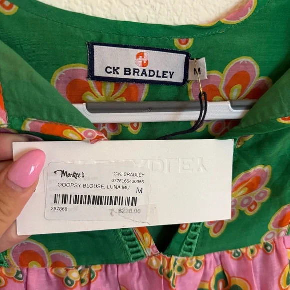 Pink and Green Smocked Blouse with Mandarin Collar - Picture 2 of 4